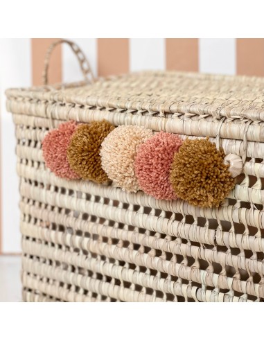 COFFRE À POMPONS - TERRACOTTA, CAMEL ET NUDE rembourrage situé sous